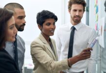 Jakie korzyści przynosi profesjonalne szkolenie menedżerów